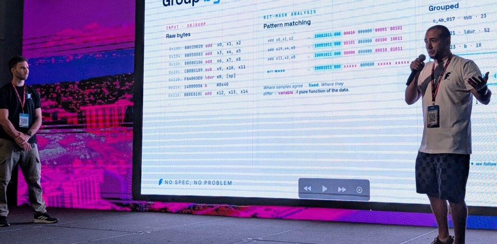 De Argentina a Miami: Ekoparty abrió su primera edición internacional con IA, chips y cámaras bajo la lupa