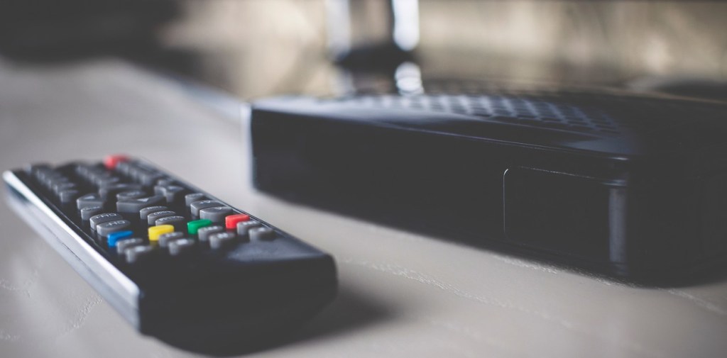 Alerta por las TV boxes para ver fútbol y películas gratis: pueden robar contraseñas y tarjetas de crédito